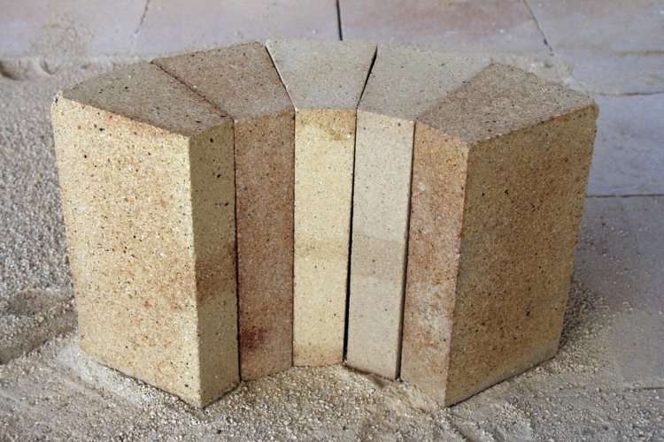 Magnesium bricks and applications